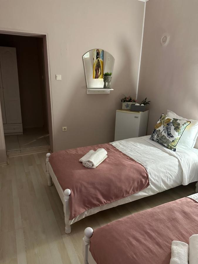 Guest House “Poli” Nesebar Bagian luar foto